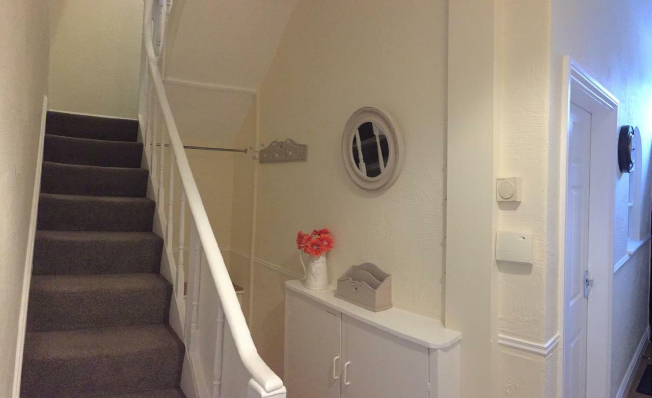 Browns Holiday Cottage Filey Eksteriør billede