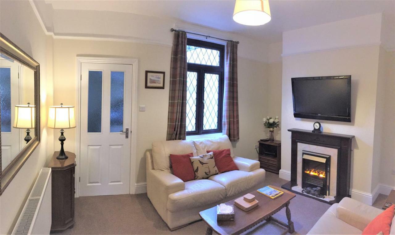 Browns Holiday Cottage Filey Eksteriør billede